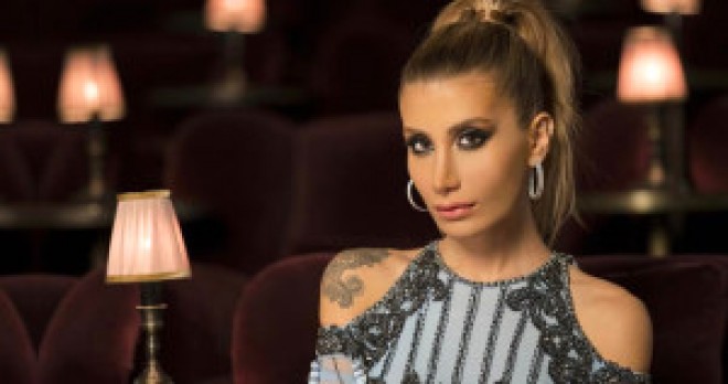  İrəm Derici: “Silikon taxdırdığım üçün özümü əsl qadın kimi hiss edirəm”