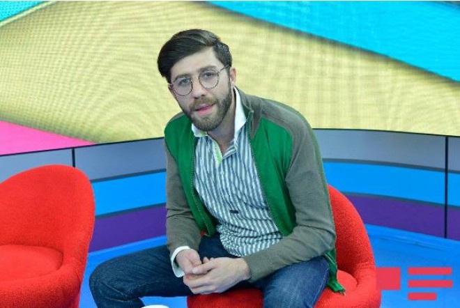 “Afrikadan qız alıb gətirəcəyəm" - Samir Cavadzadə təndirə düşmək istəmir...”