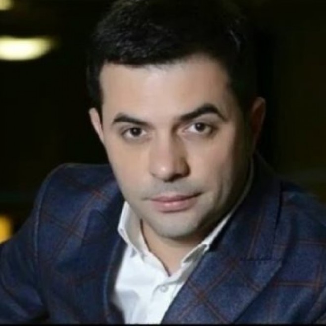 "Biz həmişə qardaş kimi olmuşuq" - Rəvan Qarayev atasının sözünə baxır