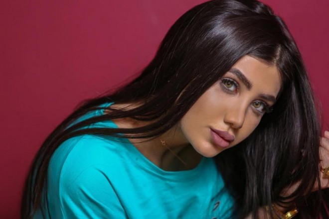 Modeli avtomobilində güllələdilər 