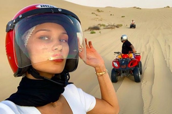 Modelin maraqlı Ərəbistan səyahəti - foto