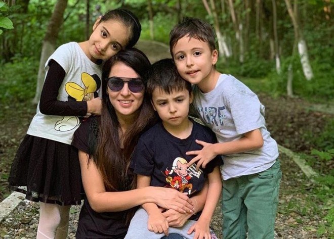 Sevinc övladları ilə tətilə getdi - foto