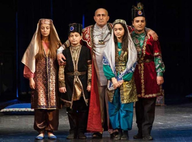 "Şah Qacar" tamaşası nümayiş olunacaq