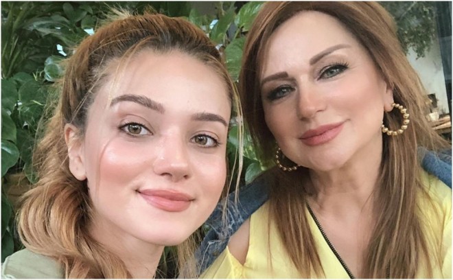 Xalq artistinin qızı magistraturaya qəbul oldu