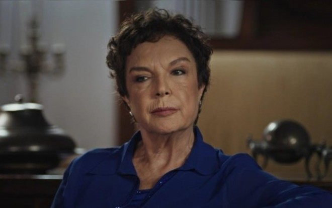 Selda prodüserlərə üsyan etdi