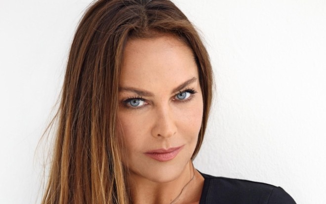 Hülya fobiyasına görə çətinlik yaşadı - video