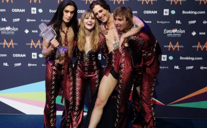 "Maneskin" qrupu ilə bağlı qalmaqal bitmir