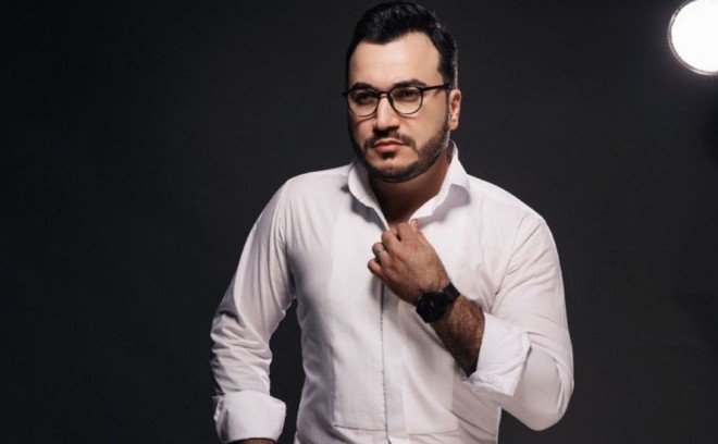 "Aşiqəm" adlı ritmik mahnı oxudu