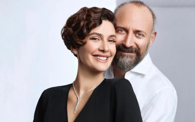 Bergüzar ailəsi ilə Londonda yaşayacaq
