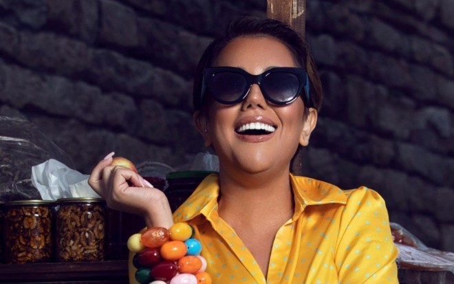 Əməkdar artis yeni fotosessiya etdirib