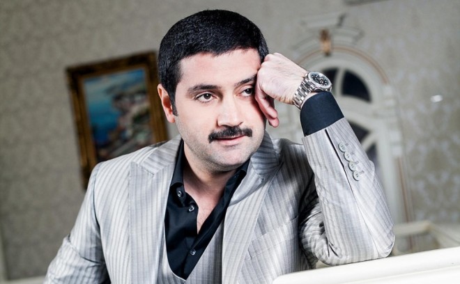 İzzət efirə çox çıxmaq istəmir